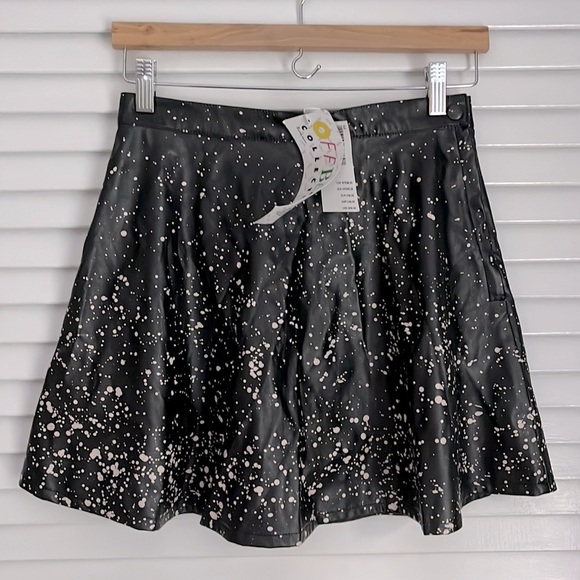 American Apparel Dresses & Skirts - NEW Deadstock Vintage American Apparel Offbeat Collection Splatter Skater Skirt